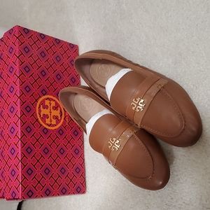 Tory Burch light brown loafers